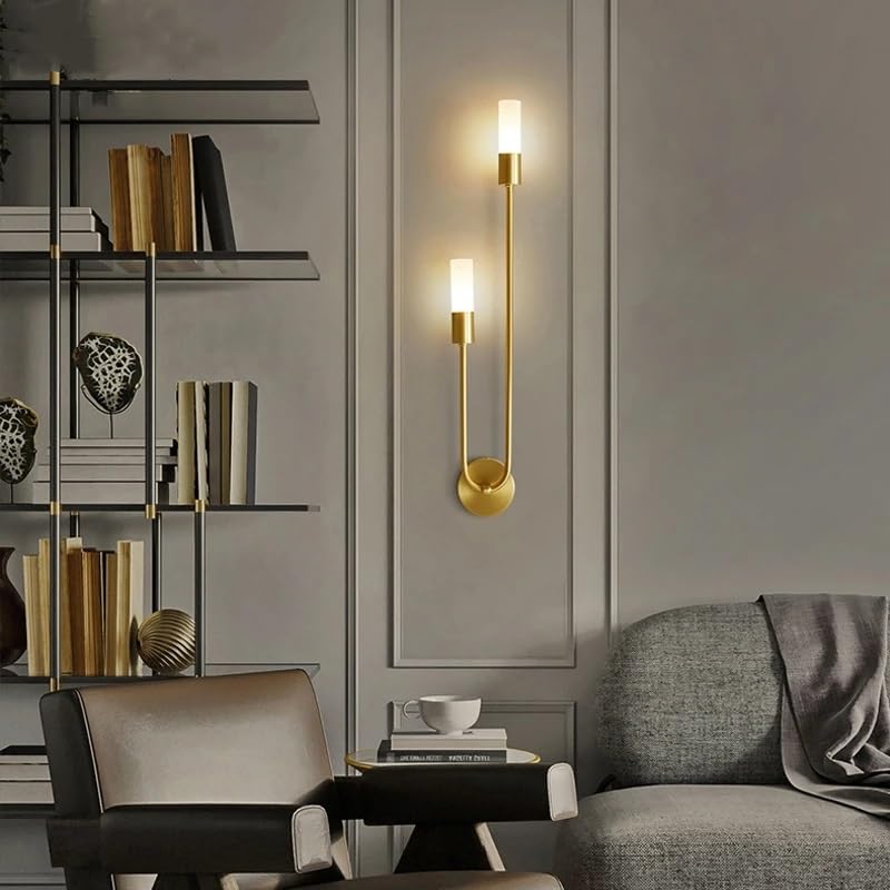 Éclairage couloir sombre résolu par l'applique murale LED moderne pour décoration intérieure