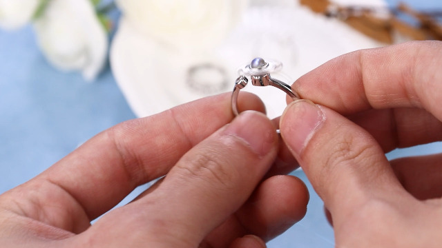 JewelryWe Anello di ansia da donna in acciaio inossidabile ipoallergenico Fidget Spinner Anelli regolabili aperti per alleviare lo stress, Acciaio inossidabile