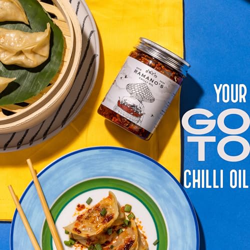 Image of RAMANO'S OG Chilli Oil 240 GM Each with 5 Handpicked Chillies, Garlic & Sichuan Peppercorn, Crispy Spicy Dip for Pizza, Noodles, Drizzling for Ramen & Dumpling, Chilli Food Oil for Cooking (Pack of 2)
