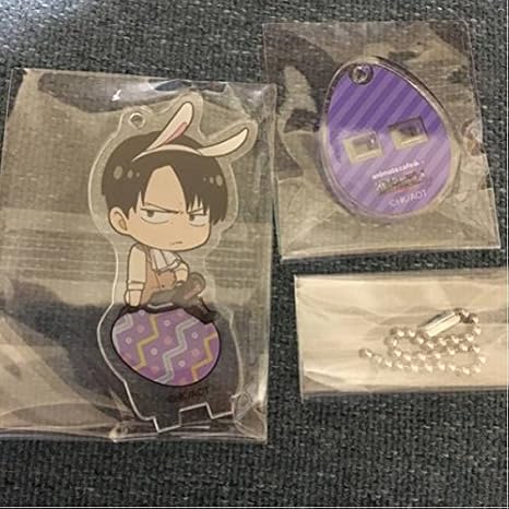 Amazon 進撃の巨人 アニメイトカフェ イースター アクリル スタンド キーホルダー リヴァイ アニメ 萌えグッズ 通販