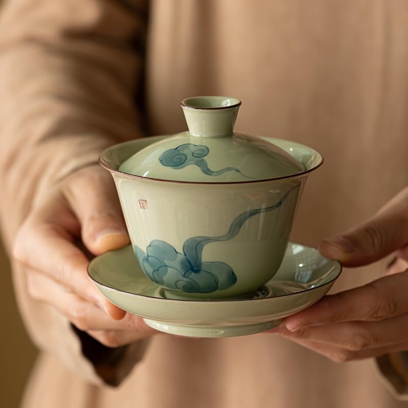 Infusore per il Tè Tazza da caffè da viaggio dipinta a mano blu e bianca con nuvola di buon auspicio coperta in ceramica grande antiscottatura tazza da tè retrò sotto smalto colorato tazza da tè Tazze