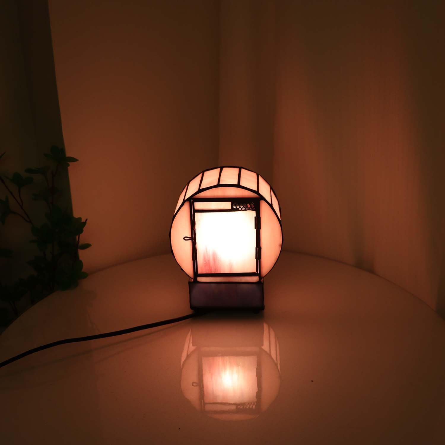 Bieye L30911 Lampa akcentująca w kształcie kotka i myszki Tiffany z funkcją zegara, dekoracja biurka
