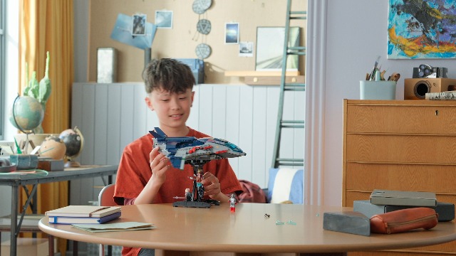 LEGO ǀ Marvel Avengers: Ultron Çağı Quinjet 76325 – 12 Yaş ve