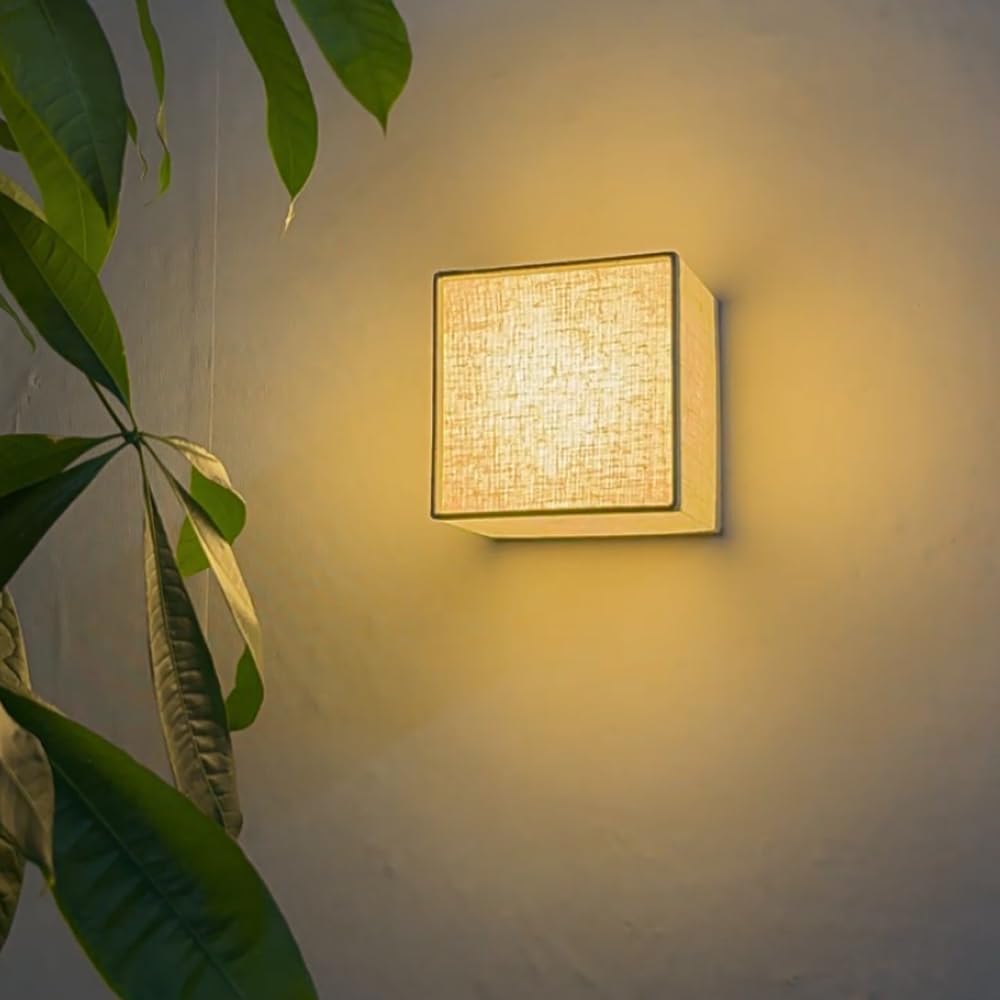Aplique de pared, aplique de pared cuadrado rústico Lámpara de pared interior de estilo japonés con pantalla de tela, lámpara de pared artística Apliques de pared textiles de lino/blanco Apliques de