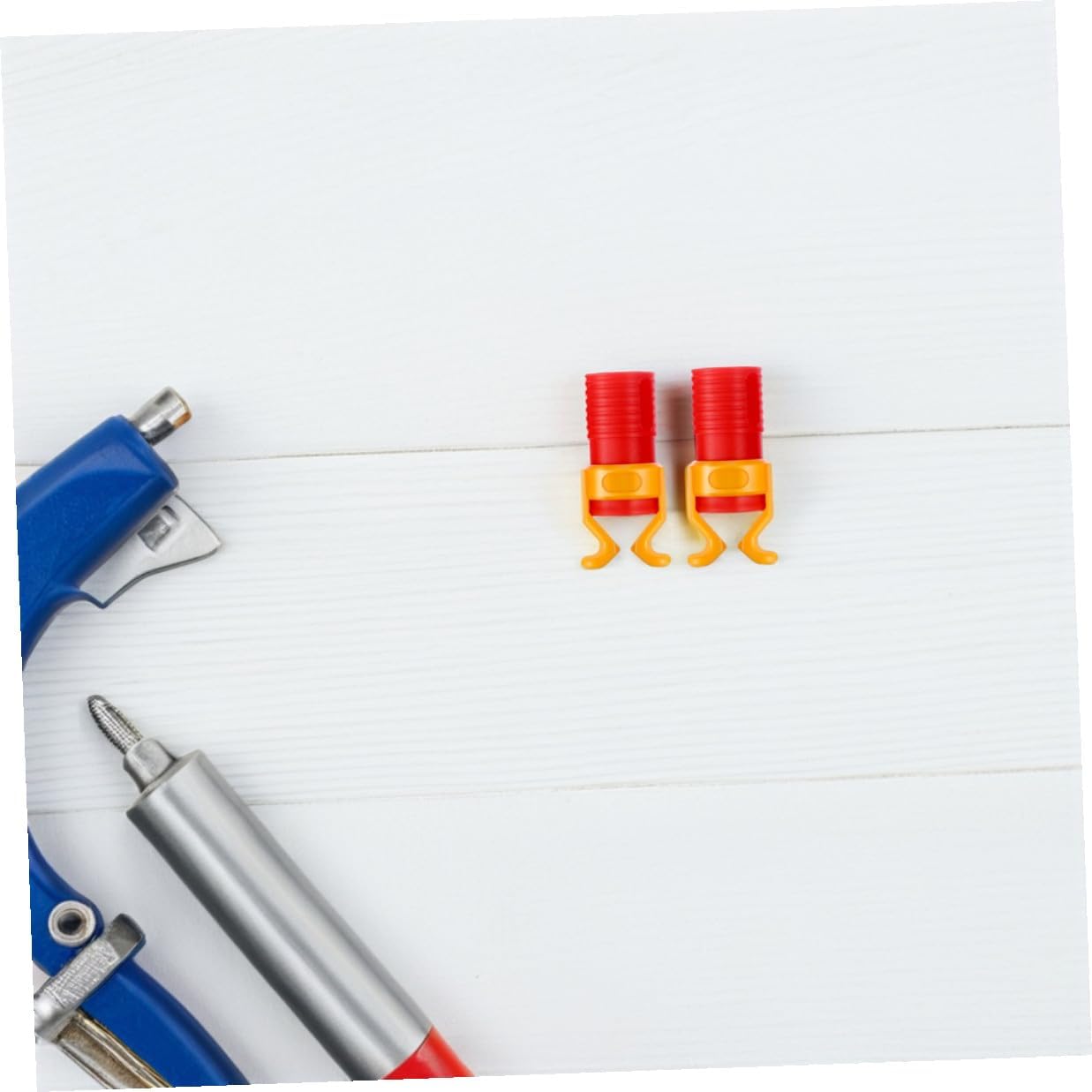 15pcs Plastic Screw Holder Clamp Set with Universal Fixing Sleeve for Woodworking, Screwdriver Gripper Tool for DIY Repair and Hand Tool Holding