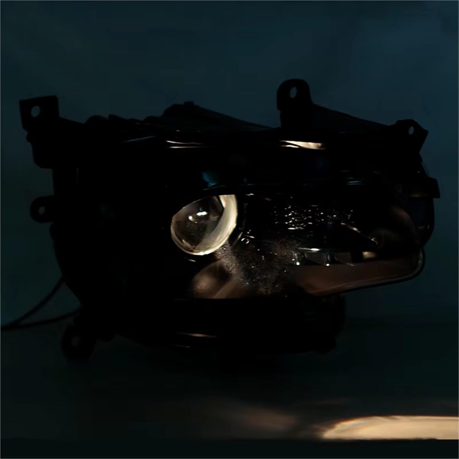 【上品で大人気♪】ヘッドライトアセンブリ 車のフロントバンパーハロゲンヘッドランプヘッドライトヘッドランプアセンブリデイタイムランニングライト に適合