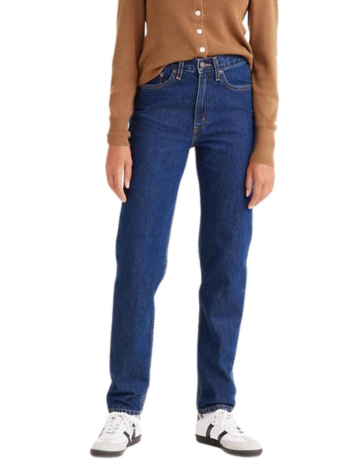 Levi's Women's 80s Mom Jeans, Running Errands, 23W / 28L
