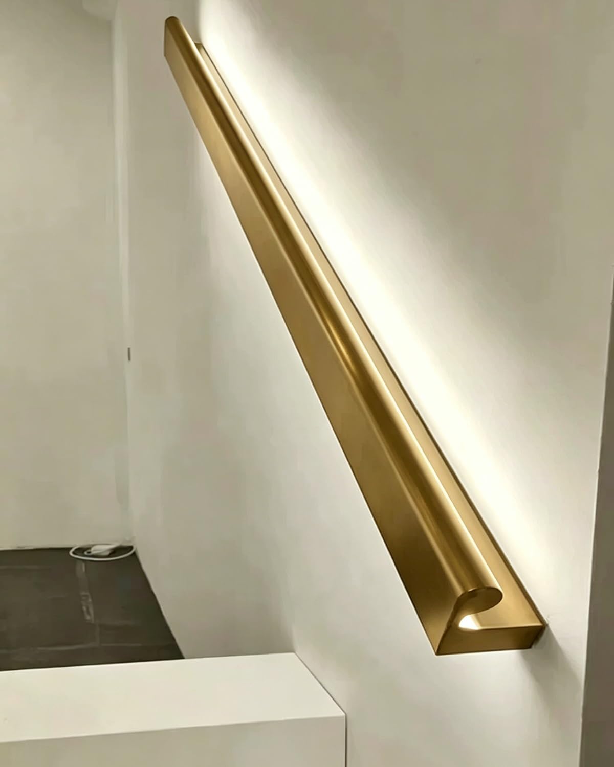 Éclairage d'intérieur à LED avec détecteur de mouvement pour escalier et couloir