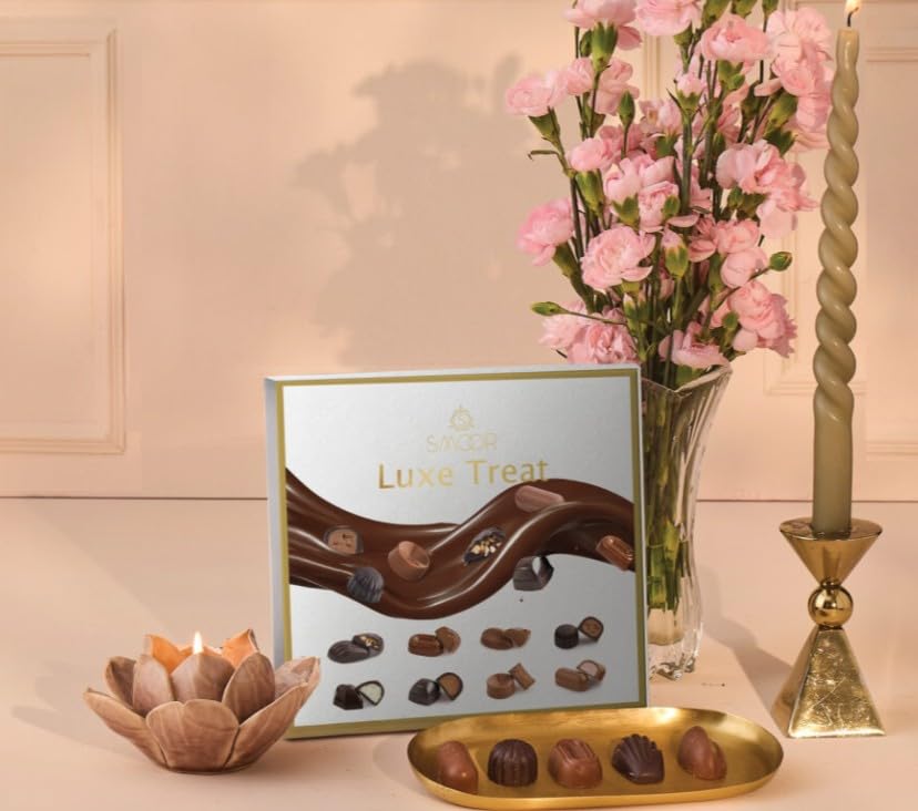 Image of SMOOR Luxe Treat Box of 16 | Assorted Choco Gift Box for Celebration & Gifting