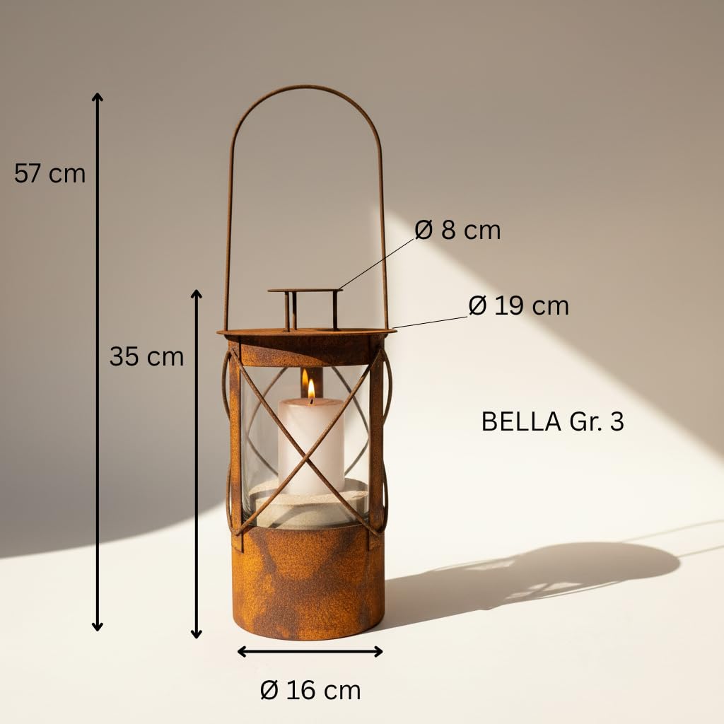 Edelrost Laterne Bella mit Glaseinsatz – Gartenlaterne Metall Rostoptik – Windlicht für Garten, Terrasse und Balkon – Rustikale Gartendeko für Kerzen - Höhe 57 cm inklusive Bügel