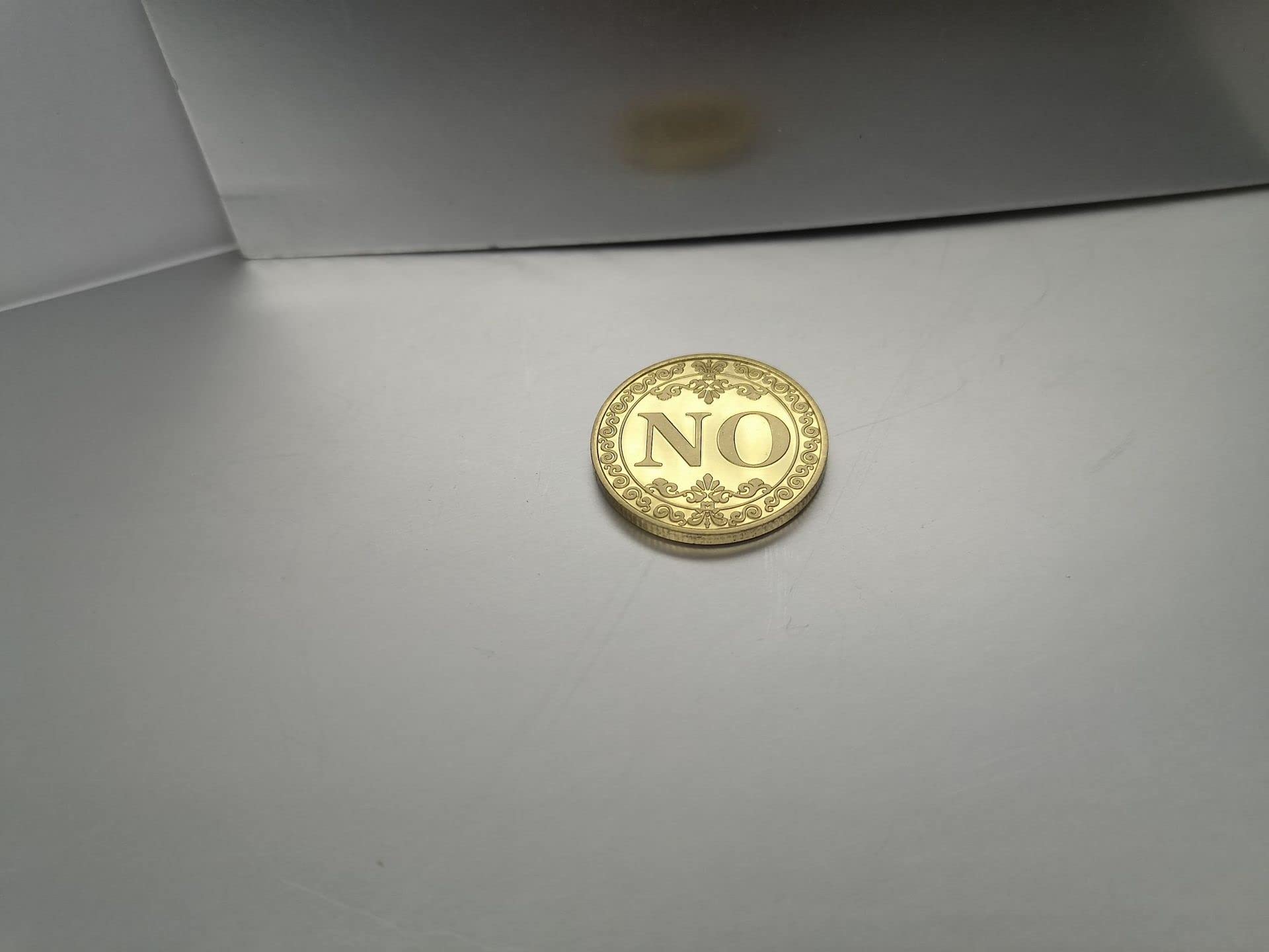 Amazon.co.jp: 【Sサイズ 25mm】決定コイン 魔法の小道具 YES NOコイン 指回し マジックコイン ラッキーコイン : ホビー