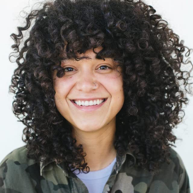 Miniatura 3 de RESILIENCE - Máscara de humedad para cabello seco y dañado, infundida con aceite de argán y miel de manuka para un tratamiento capilar