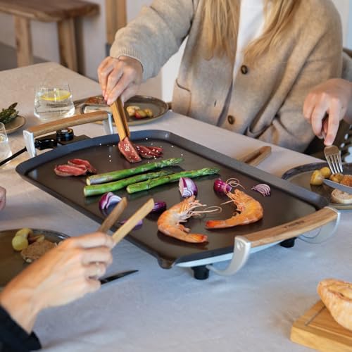 Boska Elektrische Grillplatte Pro – Tischgrills - Teppanyaki-Platte 35x56 cm – PFAS-freie Keramikbeschichtung – Temperaturregelung – Fettablauf – Griffe aus Eichenholz – Schwarz – Bild 2