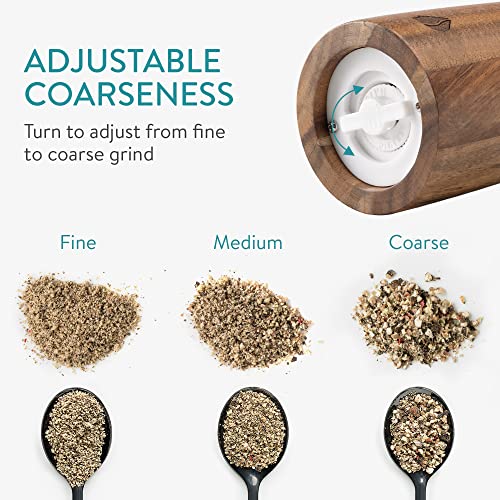 Navaris Salt and Pepper Grinder Set - Wooden Grinders with Tray Holder - Acacia Wood Mills for Table - 21.3 cm (8.4") Mill Set with Adjustable Ceramic Grinders - Image 3