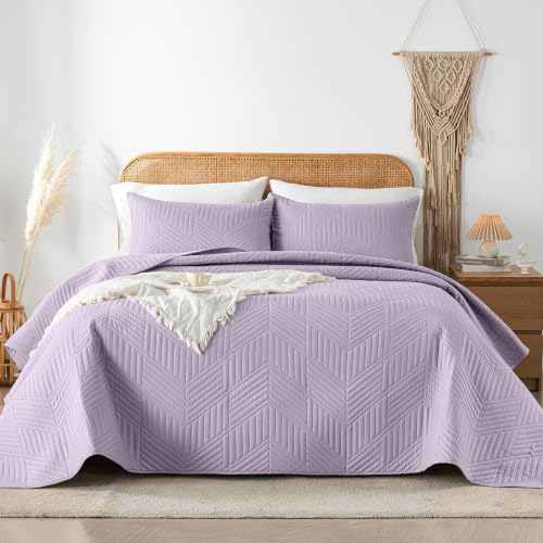 Davulos Lavender Oversized Quilt Set 118"x106" for King/California King, Floor-Length Modern Geometric Pattern Bedspread, Premium Microfiber 3-Piece All Season Coverlet with 2 Shams