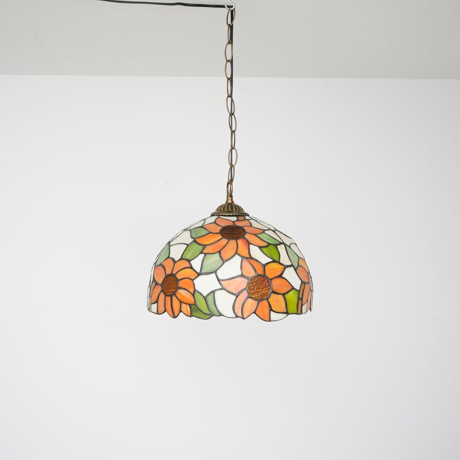 Tiffany Pendant Light Fixtures 12inch Yellow Sunflower Stained Glass Pendant Lighting Vintage Style Hanging Lamp for Home Decor Kitchen Island Dining Room Hallway Bar
