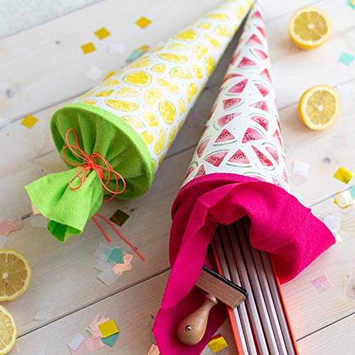 goldbuch 93 425 Geschwistertüte Zitrone, Schultüte mit Zitronenmuster, Lackkarton, Geschenkverpackung mit grünem Filzverschluss (ohne Verschlussband), Zuckertüte rund, Länge 35 cm, Ø 11,5 cm, Weiß