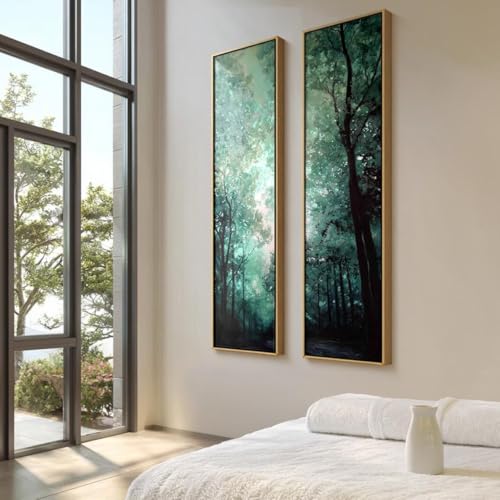 Impression verticale fine de forêt brumeuse pour une maison zen