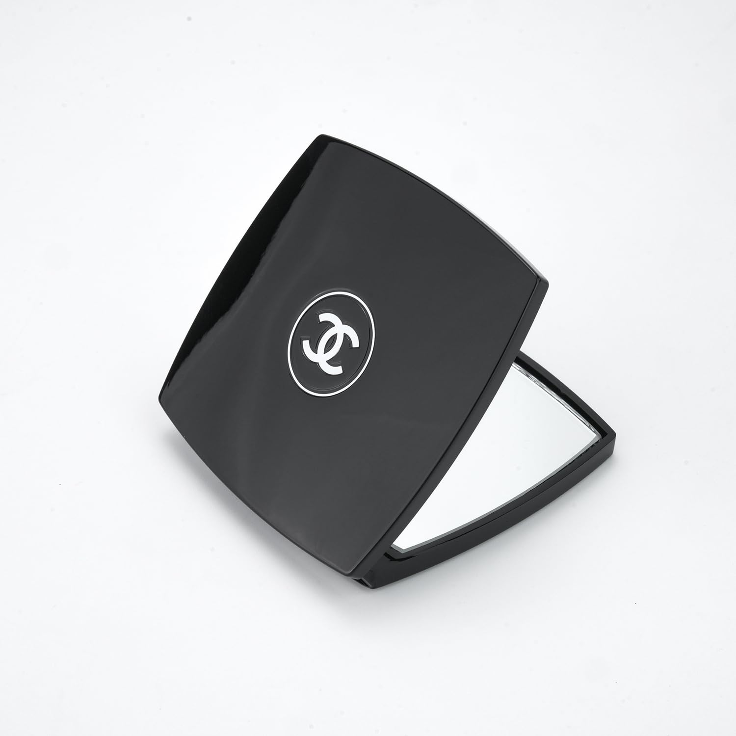 新品　CHANEL ミラー Amazon.co.jp: 【国内正規品・ギフトBOX付き】CHANEL シャネル