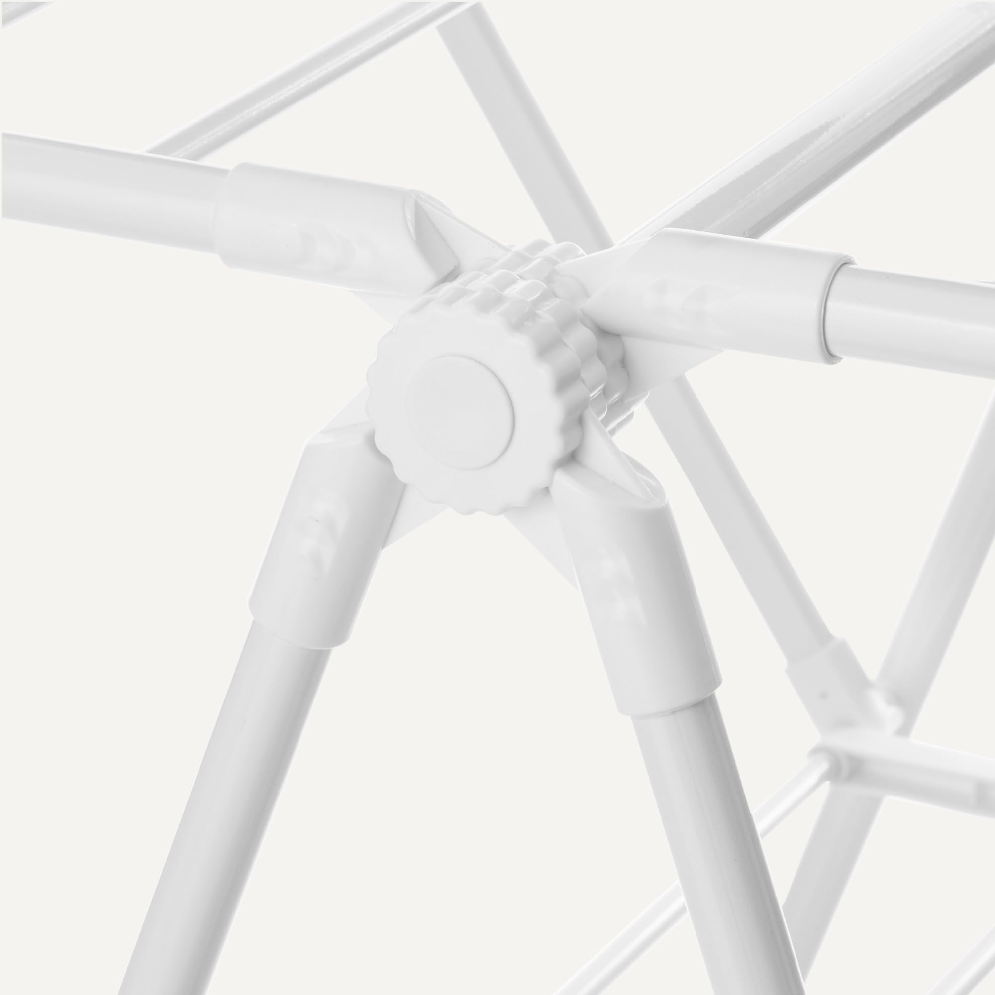 Amazon Basics Tendedero Plegable de Metal de 4 alas, 155 x 60 x 126 cm, Color Blanco