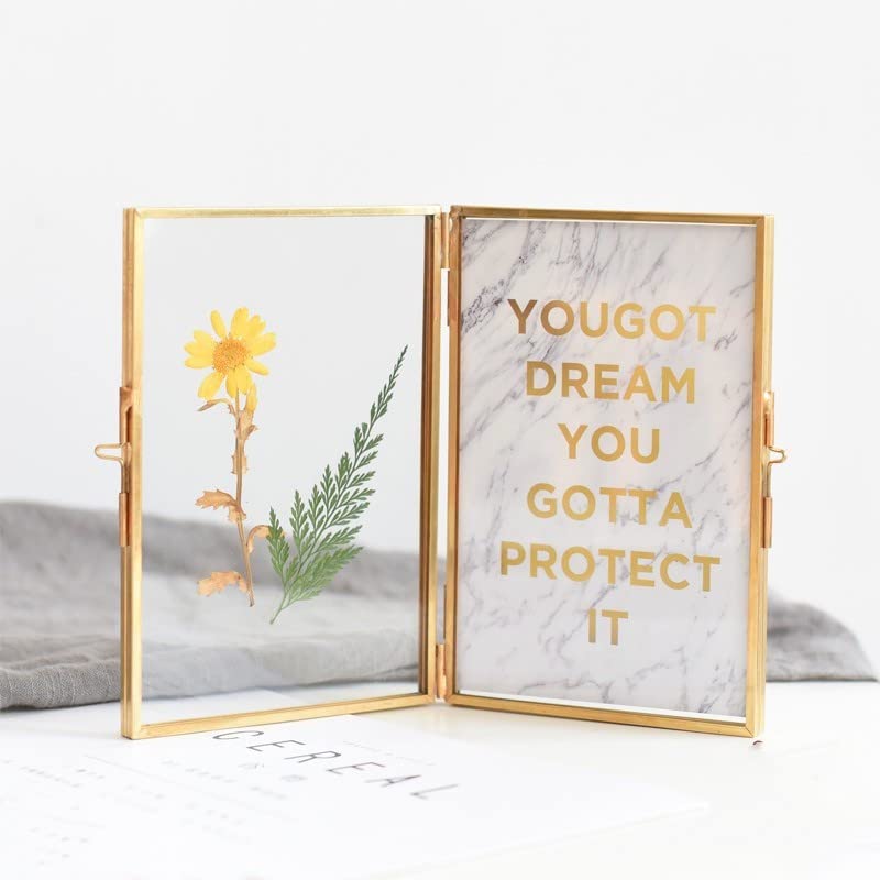 WONTHAI Gold Picture Frame - 4 * 6 Double Folding Glass Frame for Pressed Flowers - Vintage Brass Metal and Floating Frame - Hinged Photo Vertical (4 * 6)â€¦