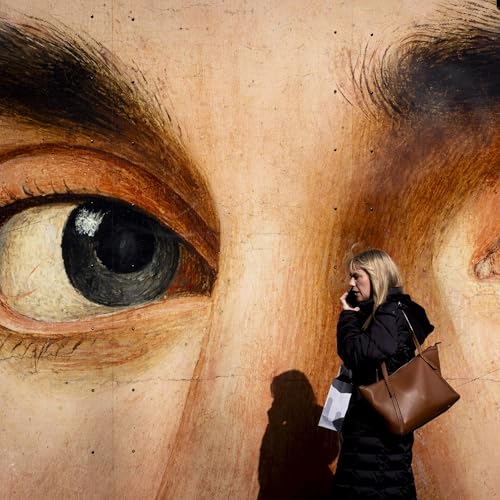 Exposing a Global Surveillance Empire Podcast Por arte de portada