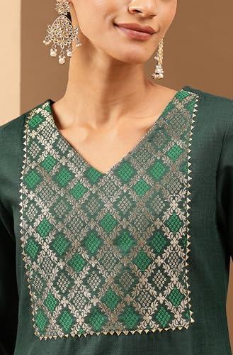Kurta droit Janasya en coton vert d'une élégance artisanale