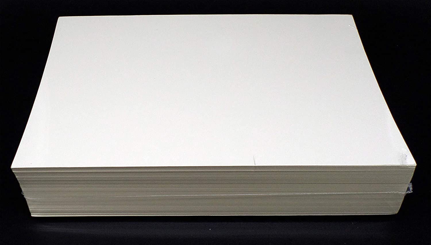 docsmagic.de 100 Thick Manga Size Backing Boards - 127 x 218 mm - 24pt White