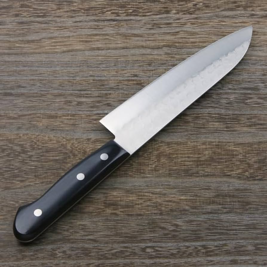 ★新品送料込★青紙梨地鎚目鍛造三徳包丁180mm口金付黒柄 ☆新品送料込☆青紙梨地鎚目鍛造三徳包丁180mm口金付黒柄 - メルカリ