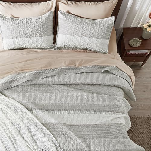 Image of Andency King Size Quilt Set Linen Grey, 3 Pieces Summer Ultra Soft Lightweight Bedspreads & Coverlets Set, Patchwork Striped Quilted Bedding Sets for All Seasons (1 Quilt, 2 Pillow Shams)