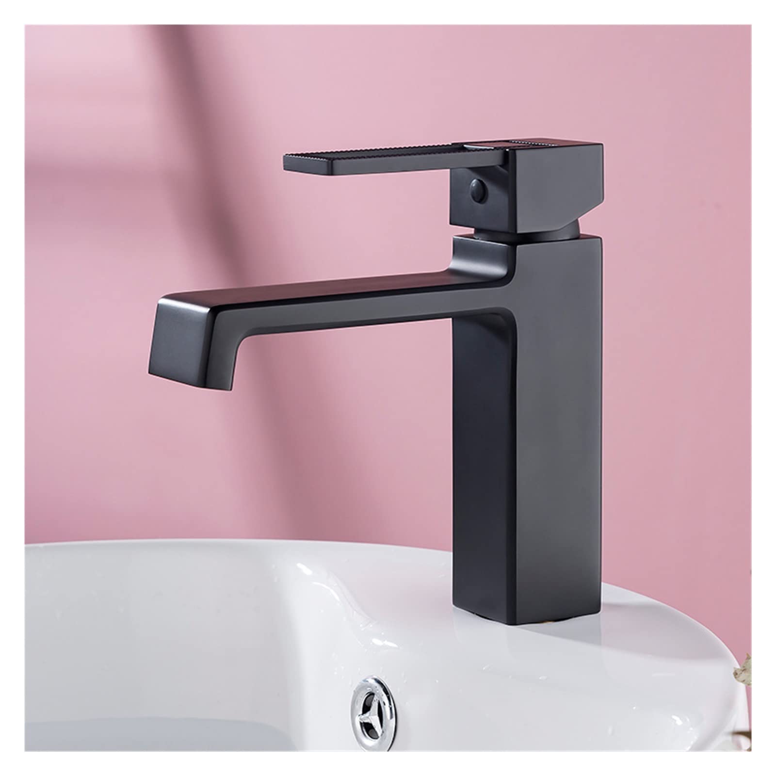 Robinet de salle de bains noir en laiton massif avec mitigeur au design épuré