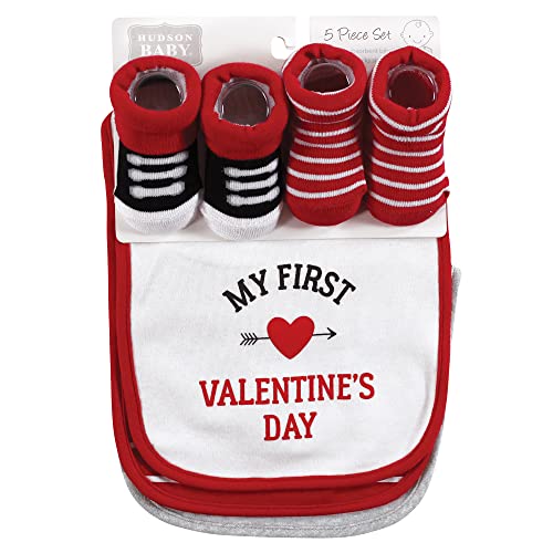 Image of Hudson Baby Unisex Baby Cotton Bib and Sock Set, Valentine Heartbreaker, One Size