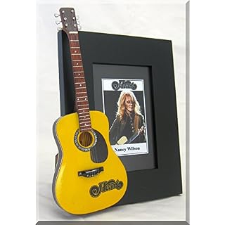 ARTSTUDIO35 Nancy Wilson Cadre Photo Guitare Miniature Heart – Image 2