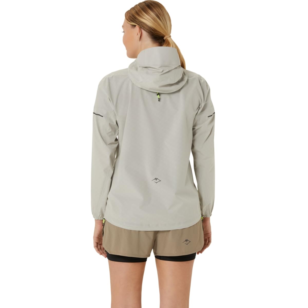 ASICS Women's Fujitrail Waterproof Jacket Running Jacket, S, Oatmeal