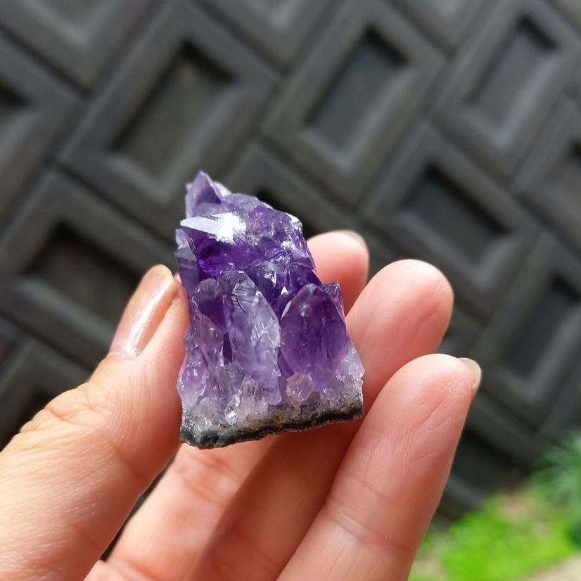 Amazon.co.jp: ウルグアイ産アメジストクラスター☆紫水晶原石 33g☆9