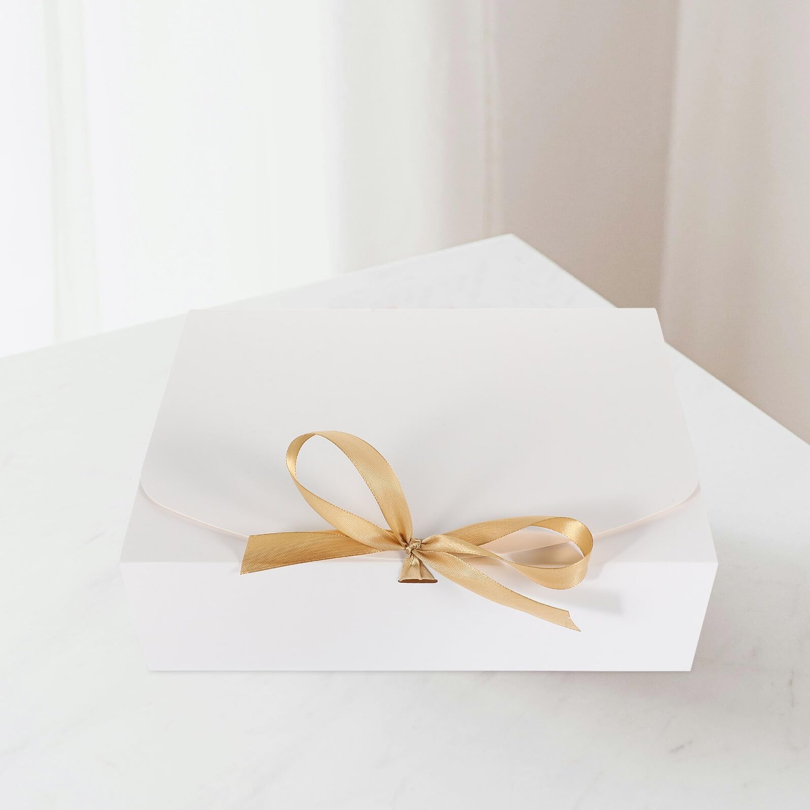 RUNROTOO Scatole Regalo Bianche in Cartone Bianco con Nastro, 10 Pezzi, Facili da Piegare e Leggere, per Gioielli e Caramelle a San e Natale