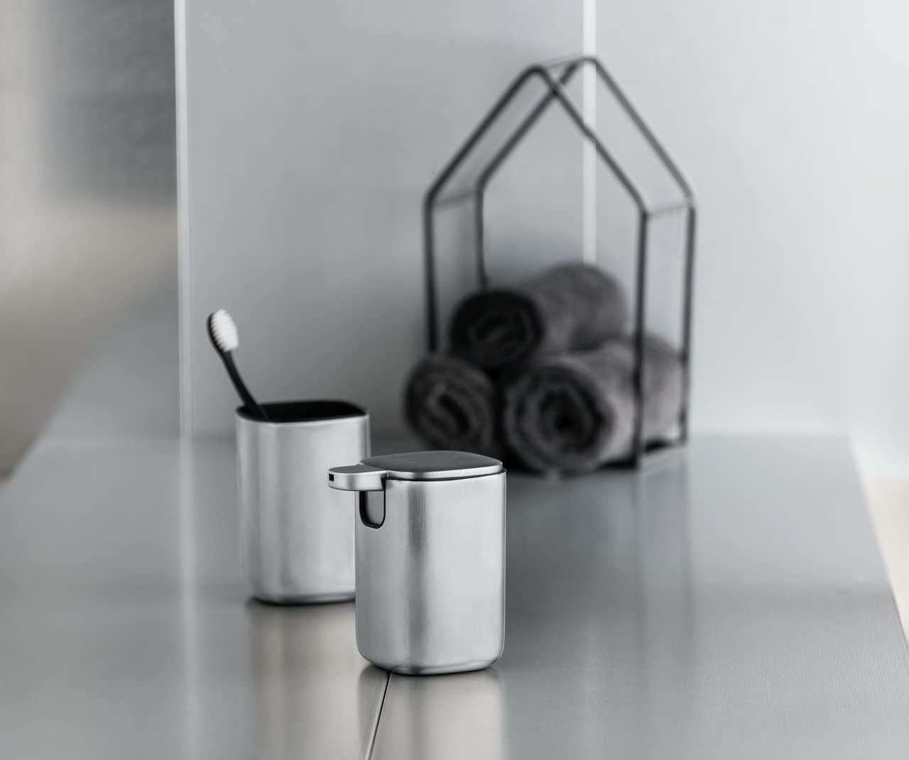 WENKO Alassio Toothbrush Holder for Bathroom and Guest Toilet, Cup for Toothbrush, Toothpaste, etc. Made Satin Stainless Steel, Black Inside, 7.8 x 11.5 x 7.8 cm, Matte Silver