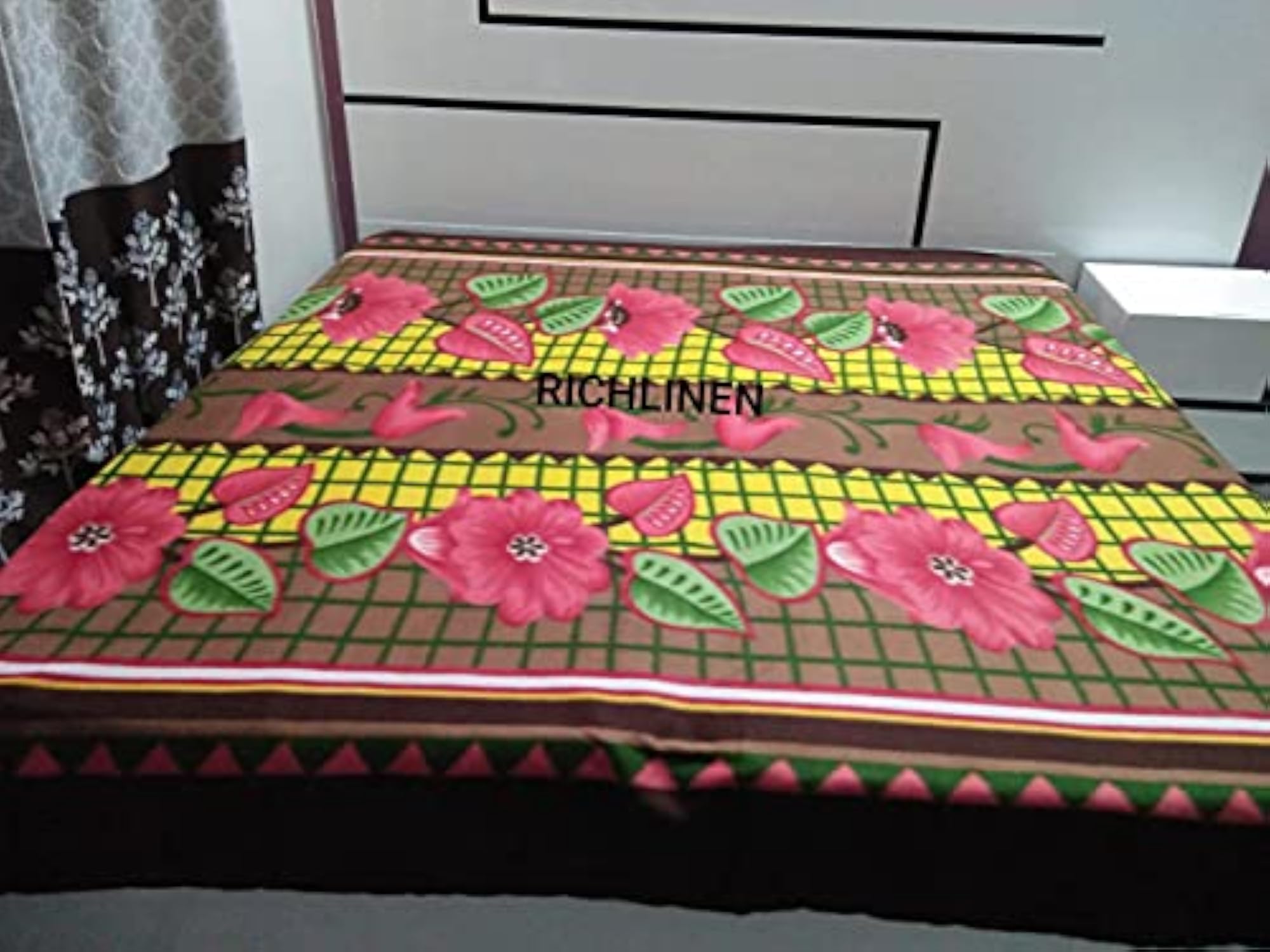 Polar Fleece Blanket Flower Design, Warm and Soft