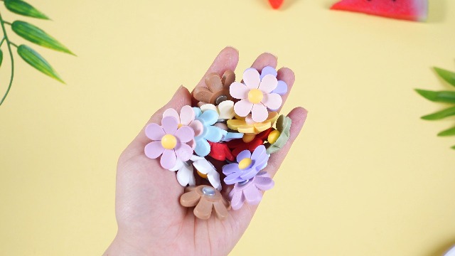 30 Imánes de Flor Decorativos para Refrigerador miniatura 7