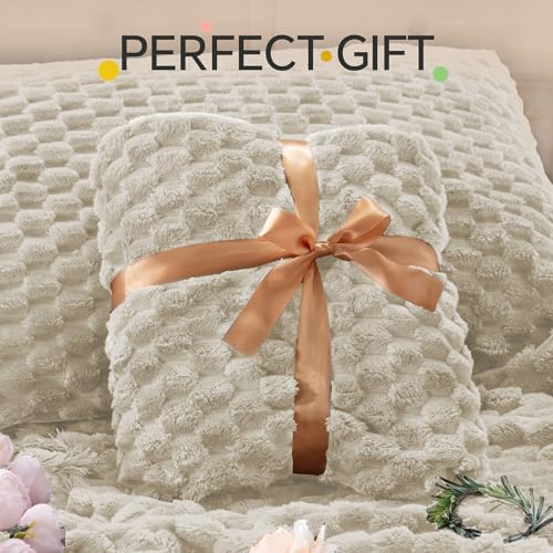 Image of BEDELITE Fluffy King Size Comforter Set - Linen Fleece Soft Comforter for King Size Bed, Luxury Warm Bedding Set for Winter, Fuzzy Bed Set 3 Pieces (1 Comforter, 2 Pillowcases)