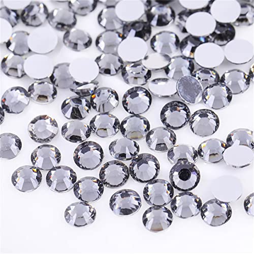 Image of 1500 Pieces SS16 4mm Flatback Rhinestones Clear Glass Round Gems Crystals for Nail Art DIY Crafts Clothes Shoes Bags (Light Grey)