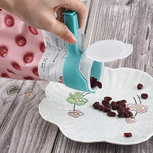 2 Pack Bag Clips for Food,Storage Sealing Clips with Pour Spouts, Kitchen Chip Bag Clips, Plastic Cap for Kitchen Food Storage and Organization (WHITE)