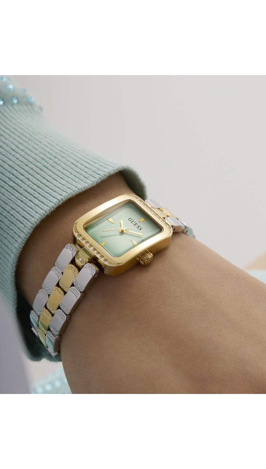 ZEGAREK GUESS - ISLA Kwarcowa / 1 ATM Kolor tarczy: Zielony Rozmiar obudowy: 22,00