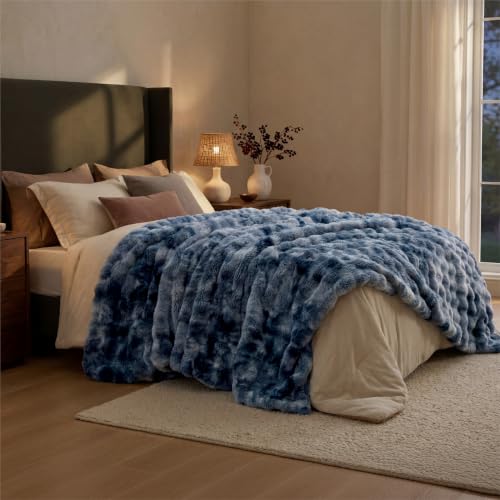 Image of Bedsure GentleSoft Bubble Faux Fur Blankets Queen Size, Fluffy Fuzzy Queen Blanket for Bed, Soft Cozy Faux Fur Bedding for Winter, Thick Warm Plush Bed Cover, Tie-dye Blue, 90x90