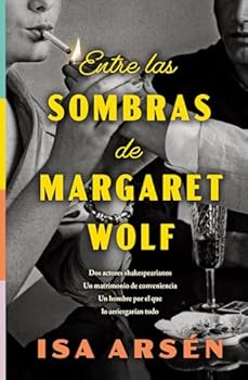 Paperback Entre Las Sombras de Margaret Wolf [Spanish] Book