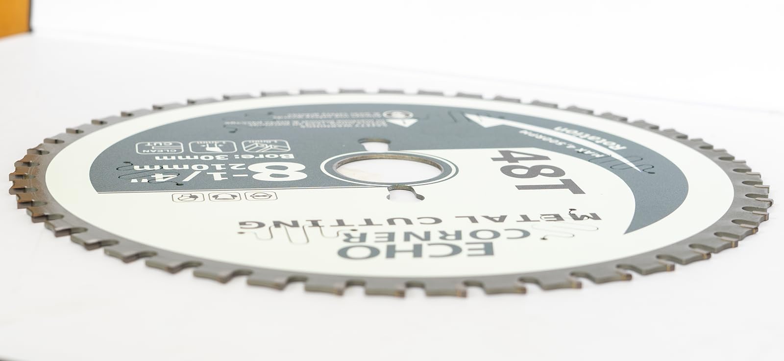 Metalowy brzeszczot do piły tarczowej 210 mm, otwór 30 mm, pierścień 25,4