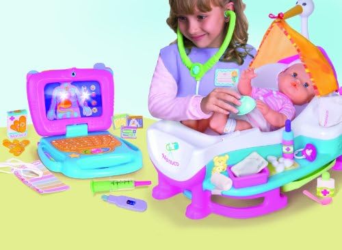 Amazon Es Famosa Nenuco Clinica De Maternidad Con Muneco Bebe 42 Cm Juguetes Y Juegos
