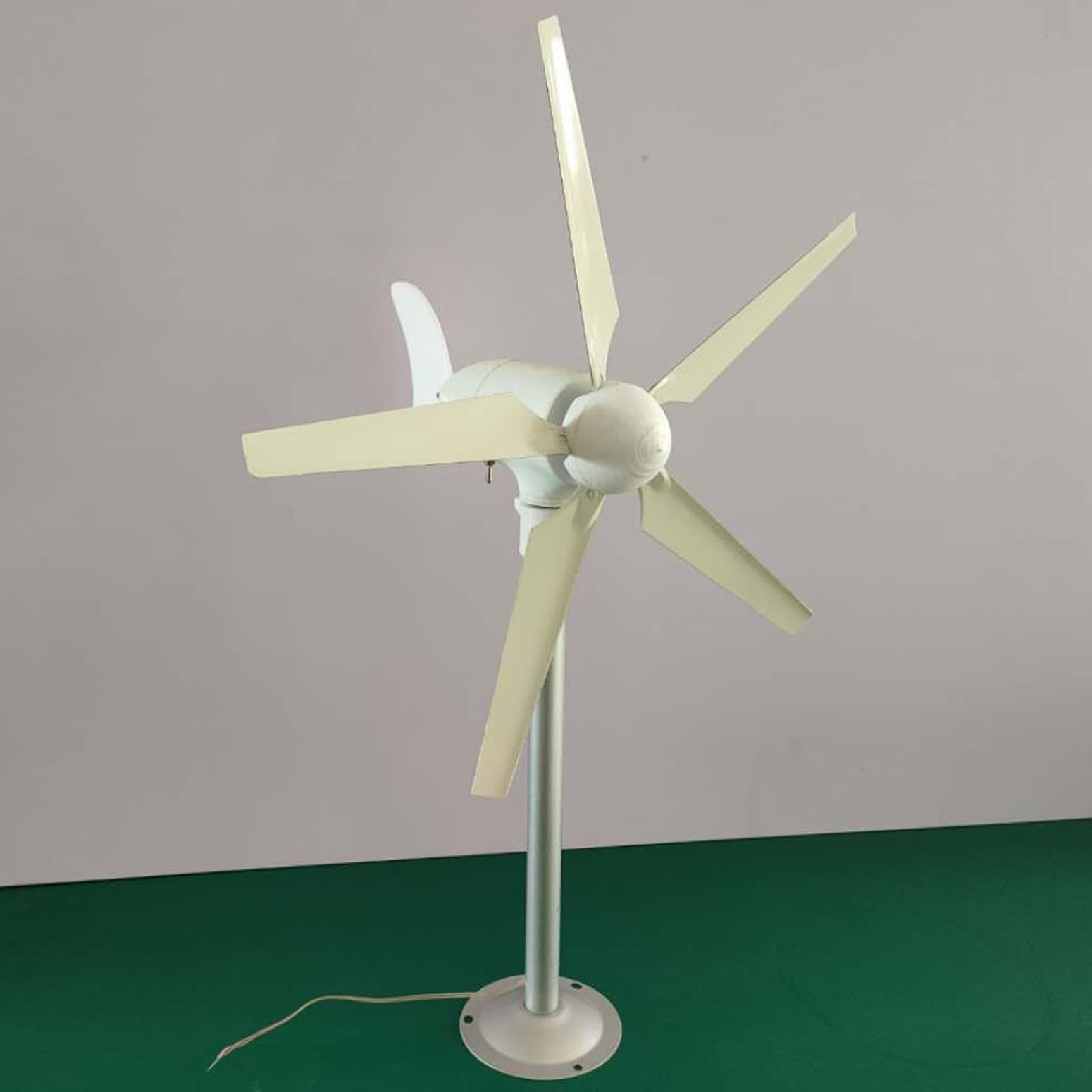 20W Modelos De Aerogeneradores 1-20V Turbina Eólica De Cinco Palas con Luz LED, Generadores Síncronos Trifásicos De Imanes Permanentes para Experimentos, Decoración, Enseñanza,Blanca,20W