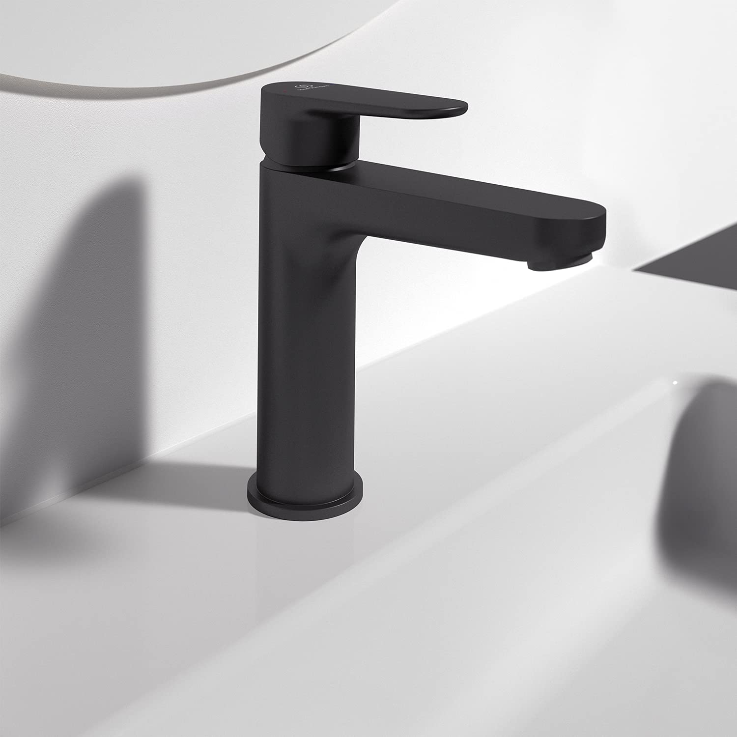 Ideal Standard Cerafine O Waschtischarmatur, Auslaufhöhe 122 mm, wassersparender Wasserhahn Badezimmer, mit Ablaufgarnitur, schnelle Montage – Schwarz Matt (50x166x176 mm)