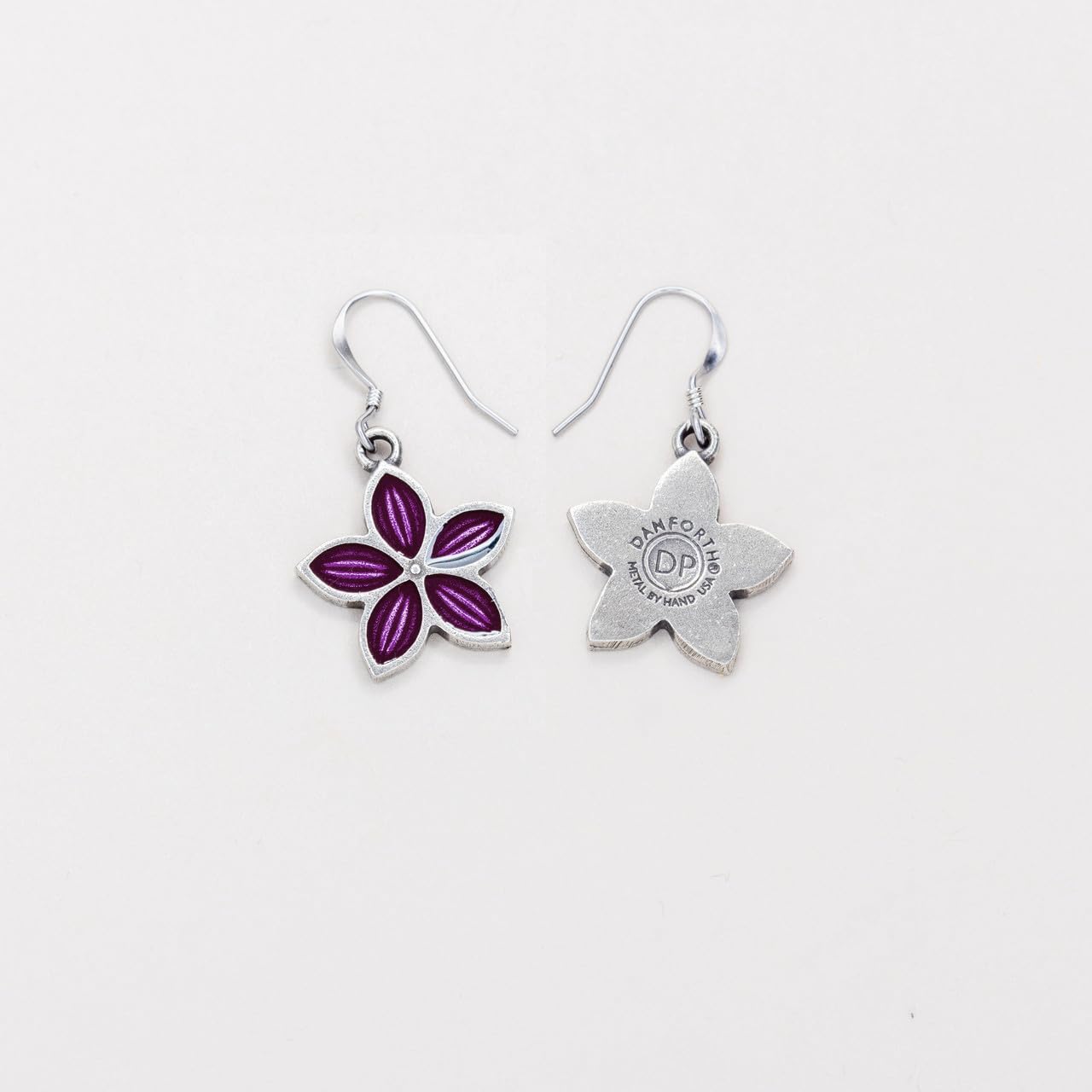 DANFORTH Pendientes de alambre de flor | Peltre hecho a mano en Estados | Diseño floral hipoalergénico de alta calidad, 50 años de artesanía de calidad, sin níquel ni plomo